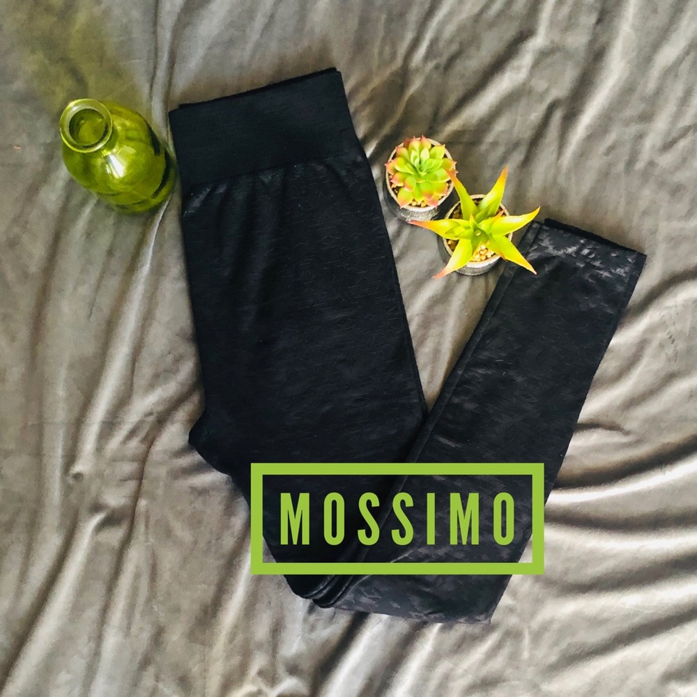 MOSSIMO - SZ L AZTEC PATTERN BLACK LEGGINGS